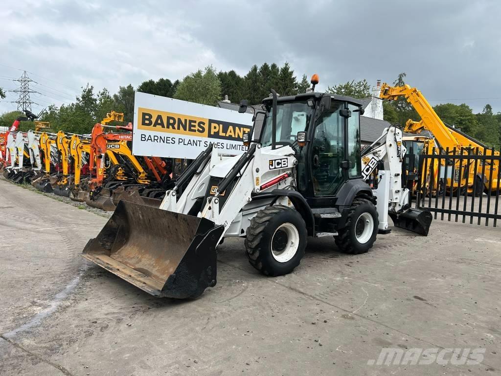 JCB 3 CX Ekskavatori-iekrāvēji