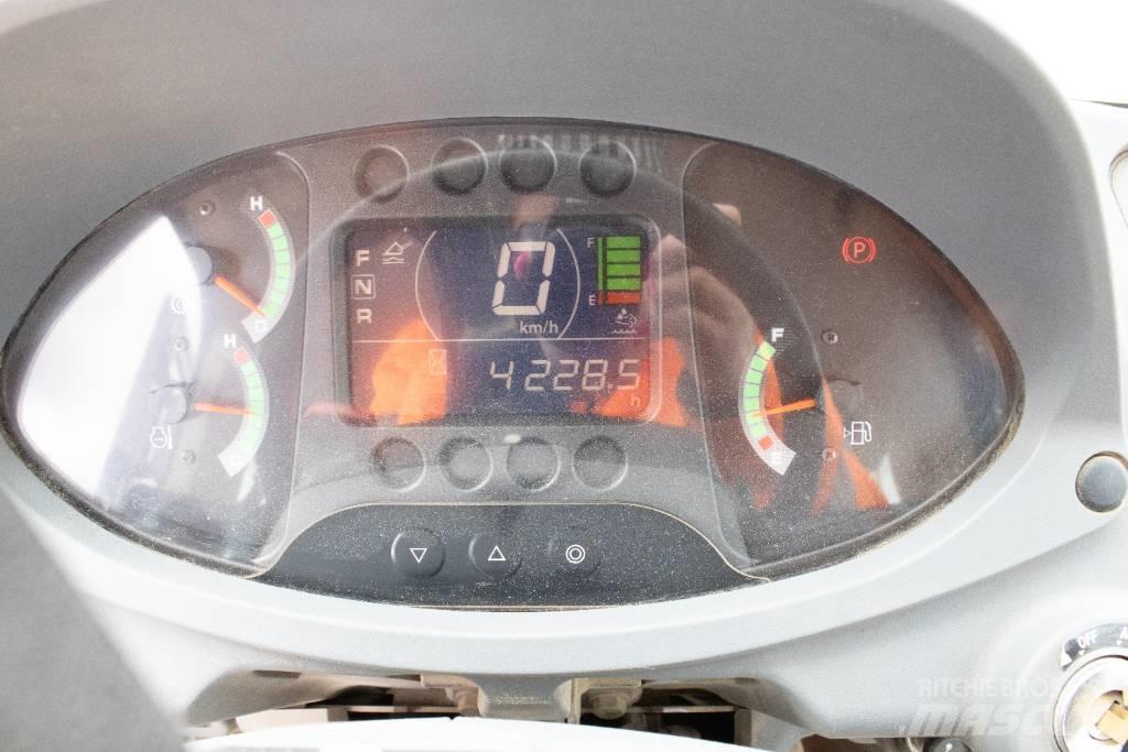 Hitachi ZW150-6 Iekrāvēji uz riteņiem