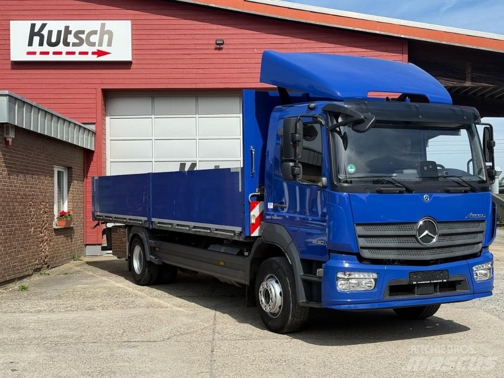 Mercedes-Benz 1630L Platformas/izkraušana no sāniem