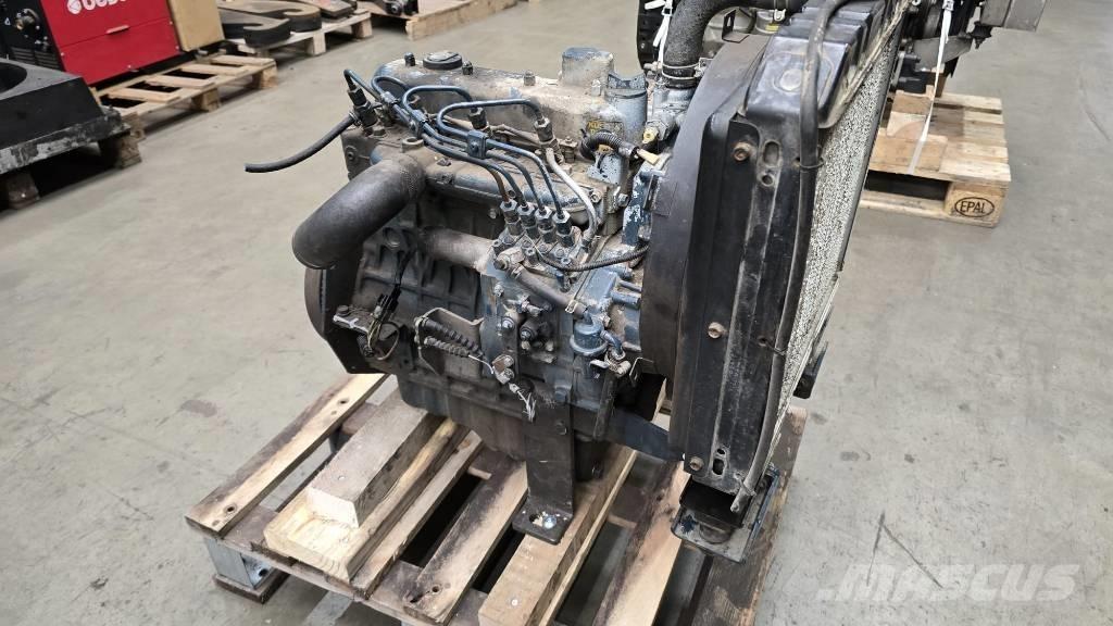 Kubota V1305-E Dzinēji