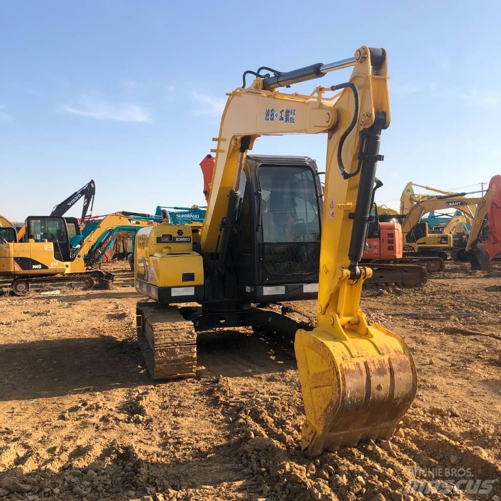 Kobelco SK 75 Kāpurķēžu ekskavatori