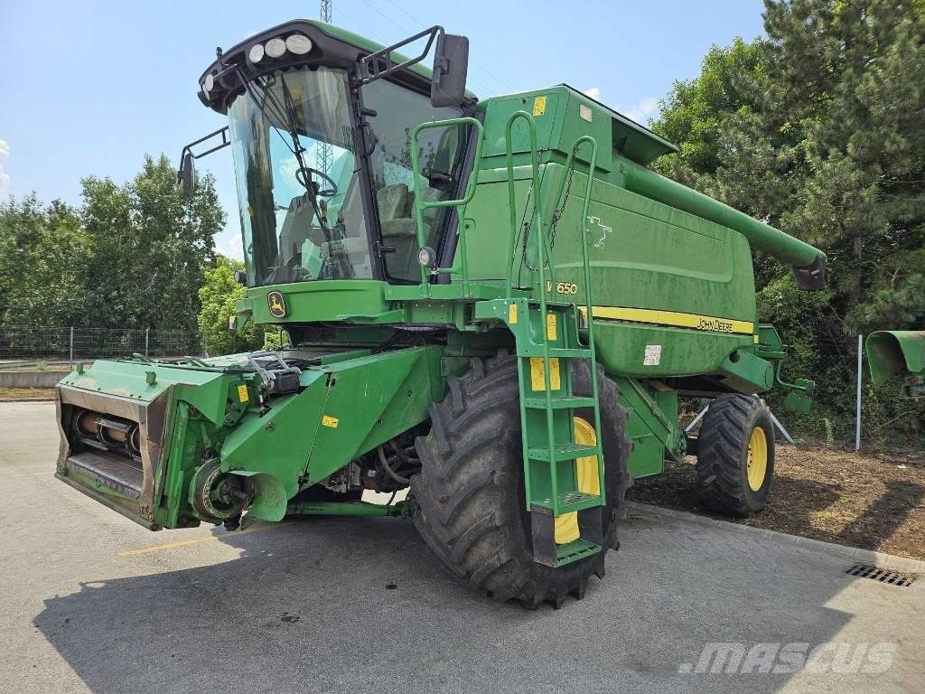 John Deere W 650 i Ražas novākšanas kombaini