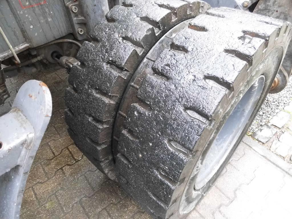 Atlas 230 MH Industriālie iekrāvēji