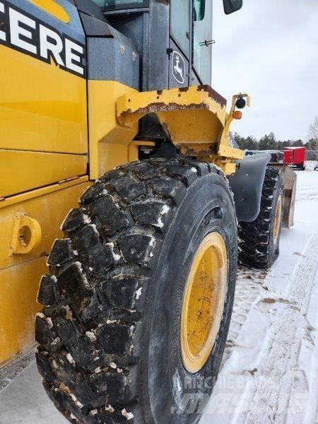 John Deere 544KII Iekrāvēji uz riteņiem