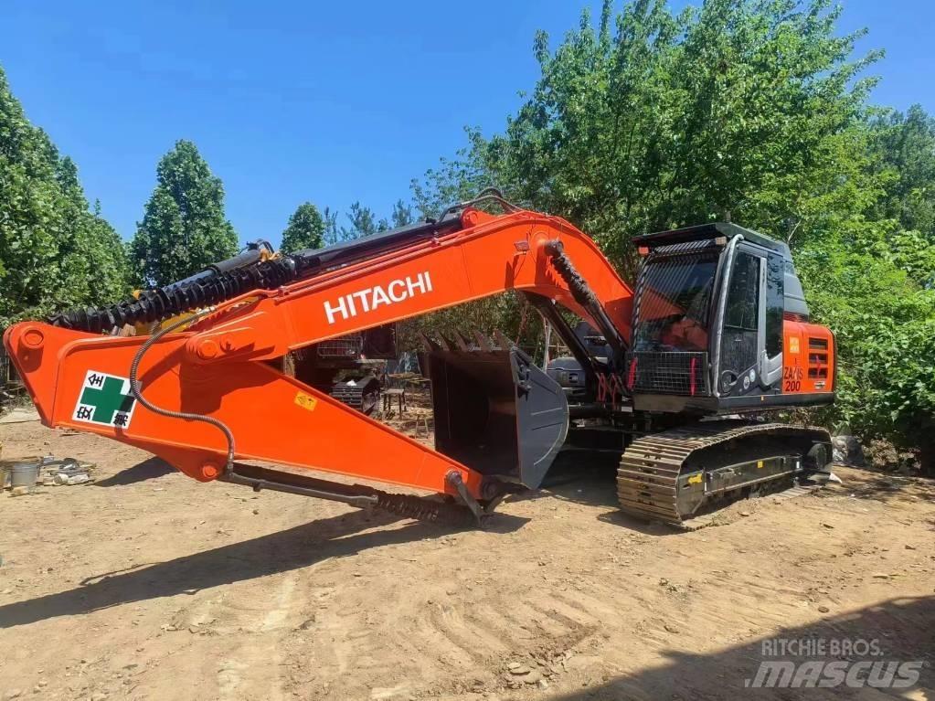 Hitachi ZX200 Kāpurķēžu ekskavatori