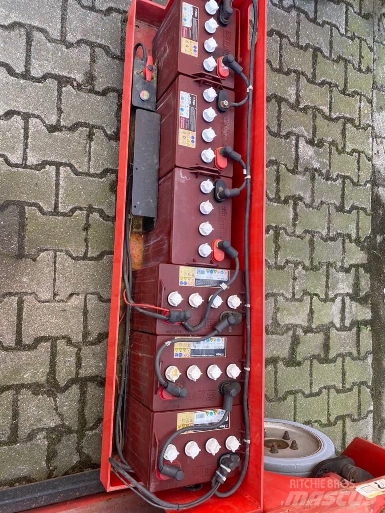 SkyJack SJ4620 Šķerveida pacēlāji