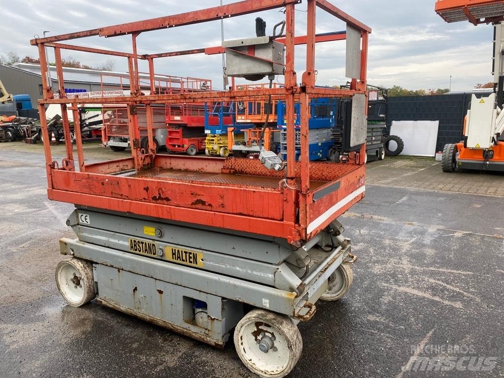 SkyJack SJ4620 Šķerveida pacēlāji