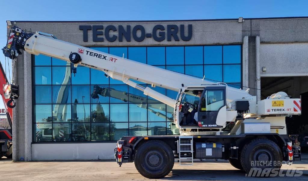 Terex RT 1045 Celtņi nelīdzenām virsmām