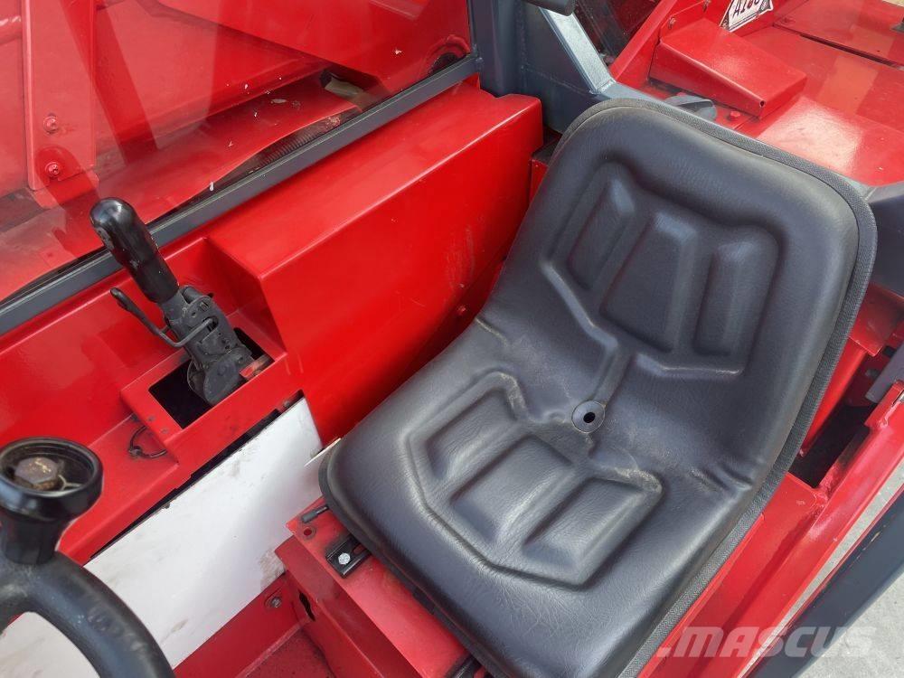 Manitou BT 420 Teleskopiskie manipulatori