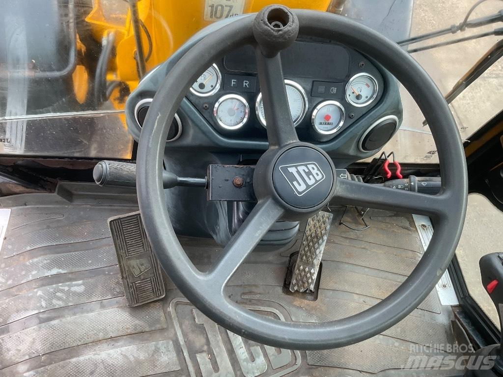 JCB TM 300 Teleskopiskie manipulatori