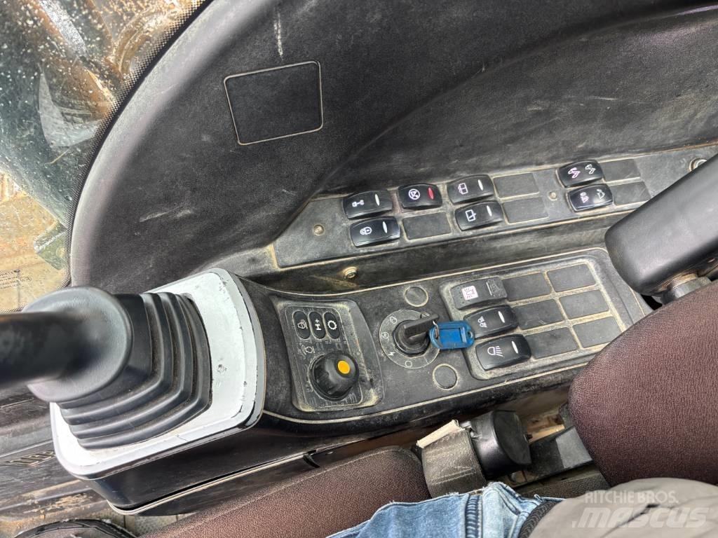 JCB 145LC Kāpurķēžu ekskavatori