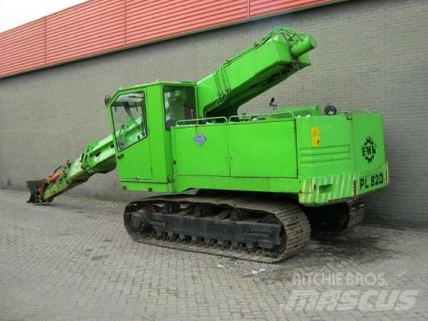  PL820R Īpašie ekskavatori
