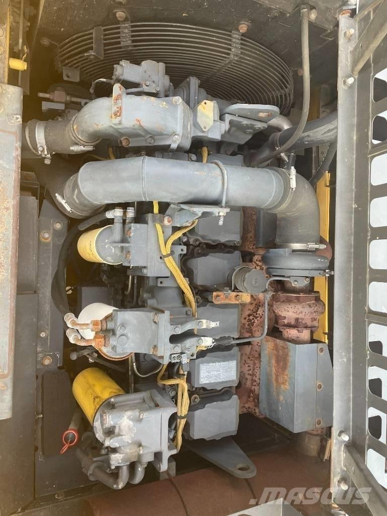 Komatsu PC 400-8 Kāpurķēžu ekskavatori