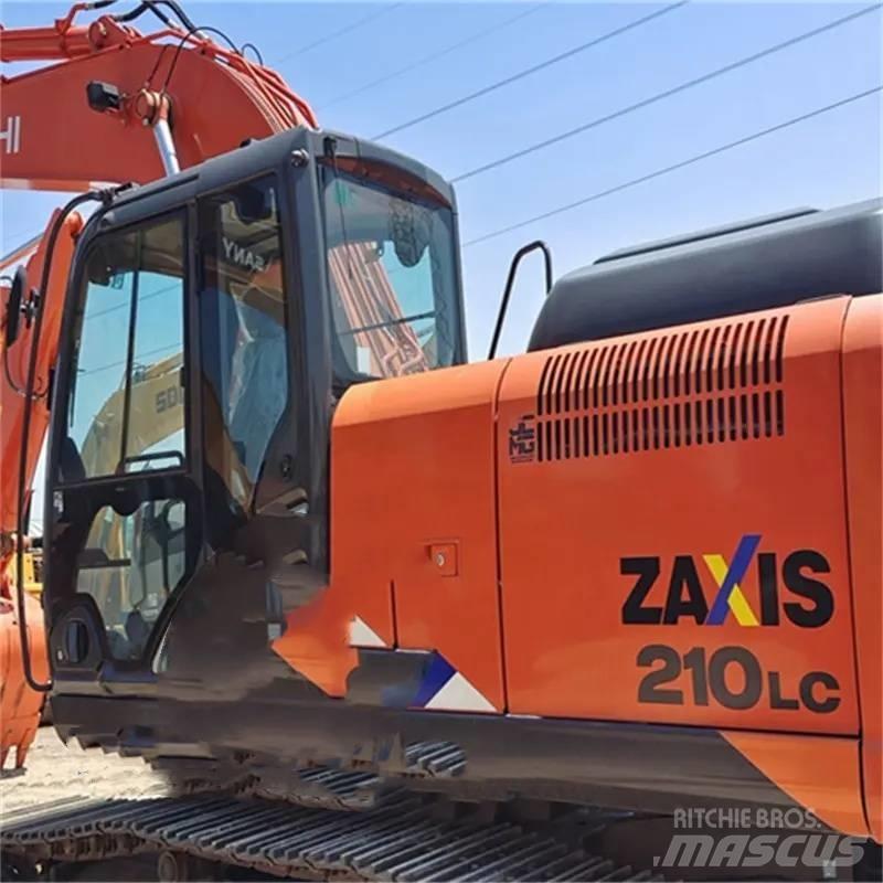 Hitachi ZX 210 Kāpurķēžu ekskavatori