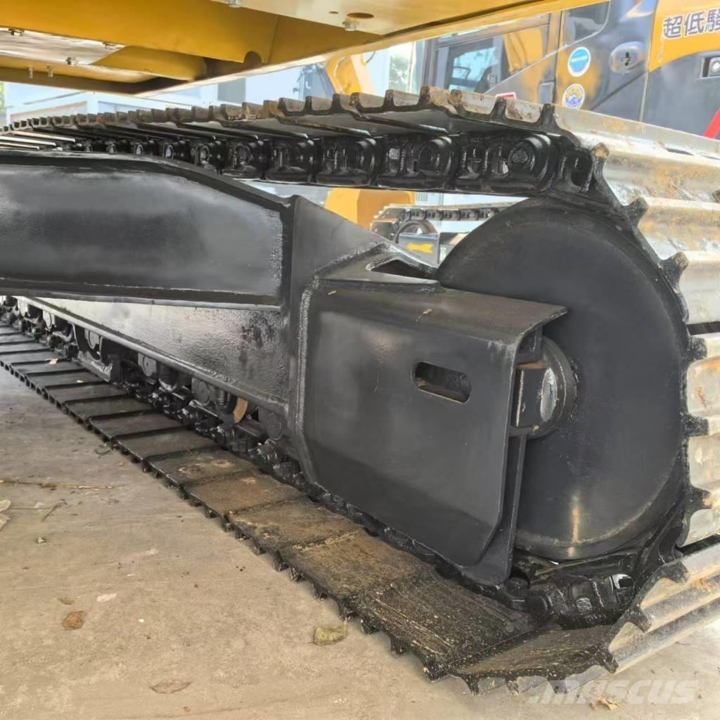 Komatsu PC 130-7 Kāpurķēžu ekskavatori