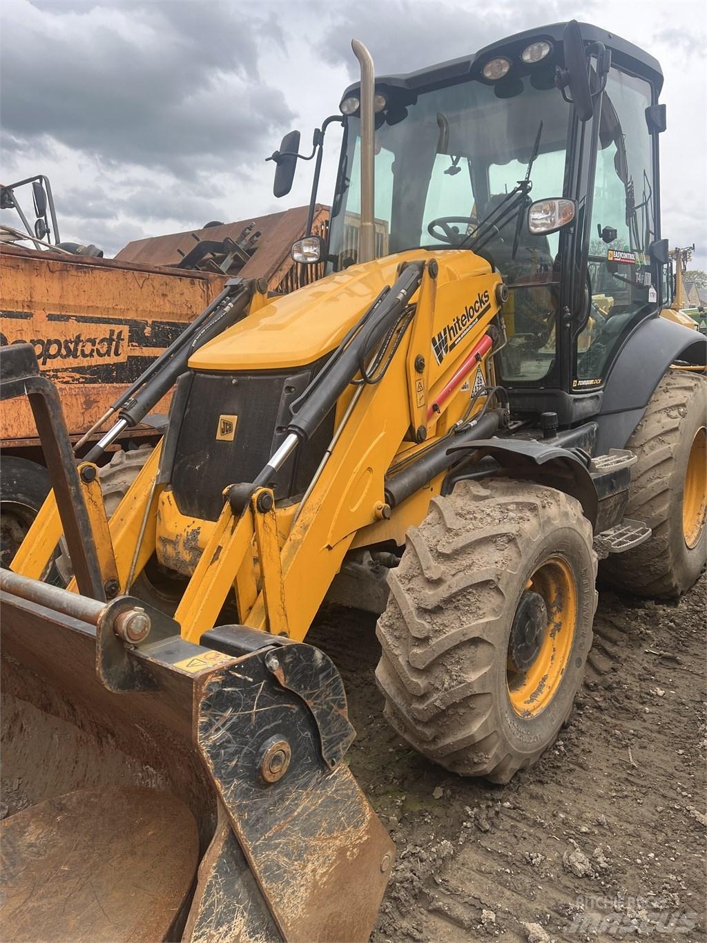 JCB 3 CX Ekskavatori-iekrāvēji