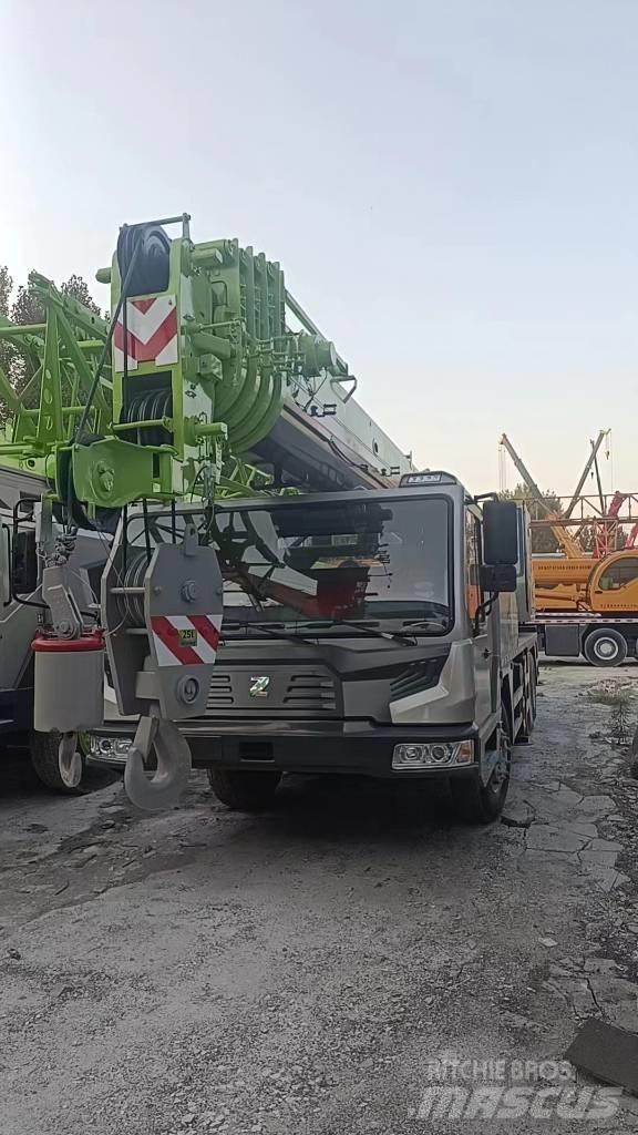 Zoomlion 25吨 Visurgājēji celtņi