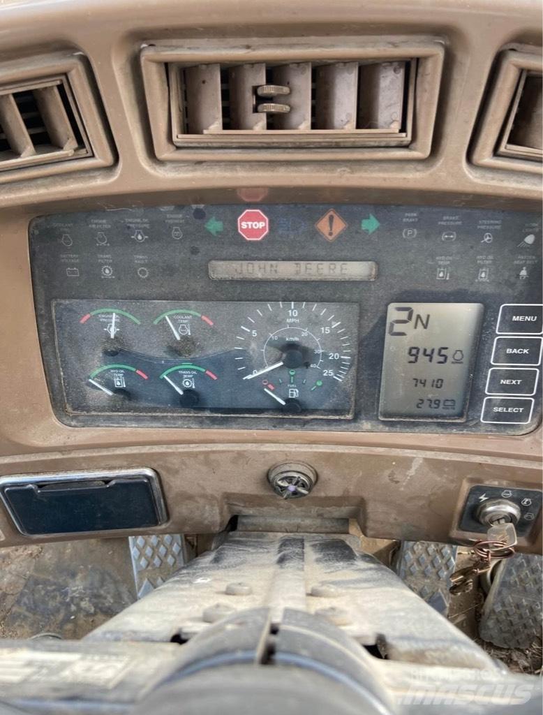 DEERE 544H Iekrāvēji uz riteņiem