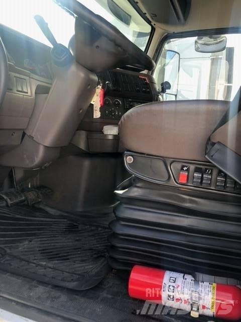 Volvo VNL Vilcēji