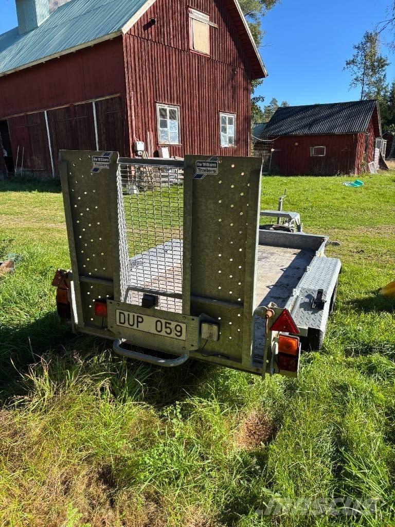 Ifor Williams 2 HB Zemie treileri