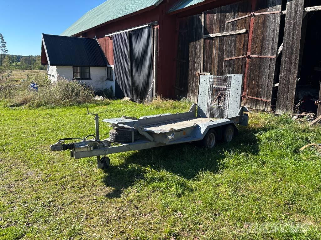 Ifor Williams 2 HB Zemie treileri