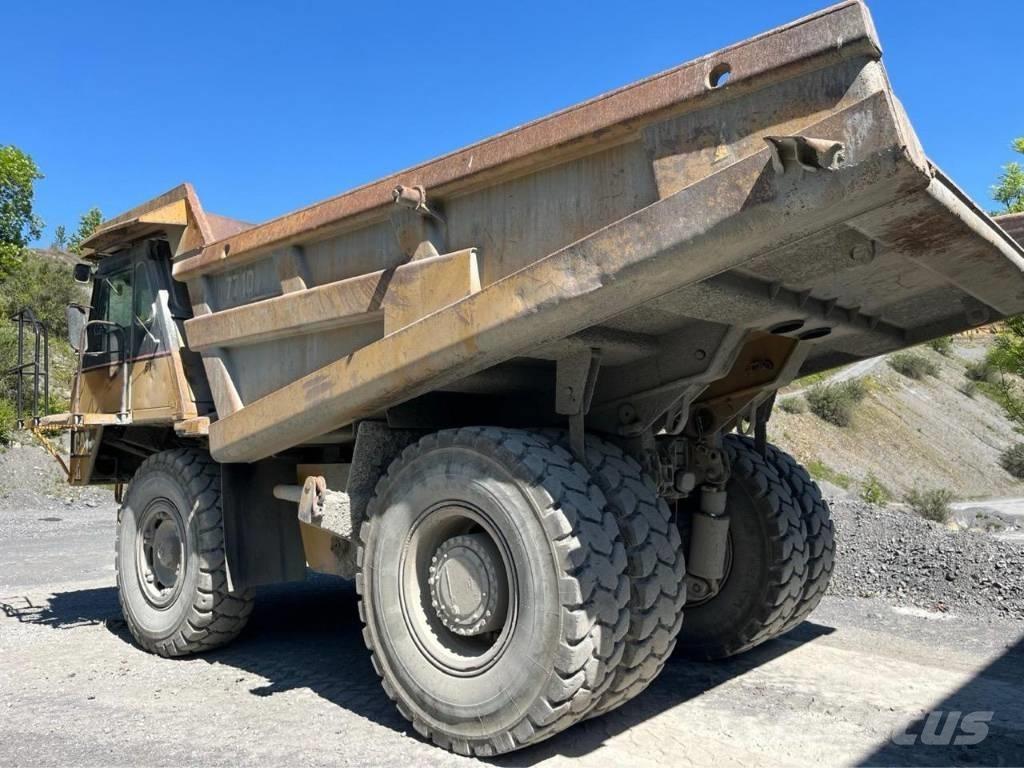 CAT 771D Karjeras kravas automašīnas