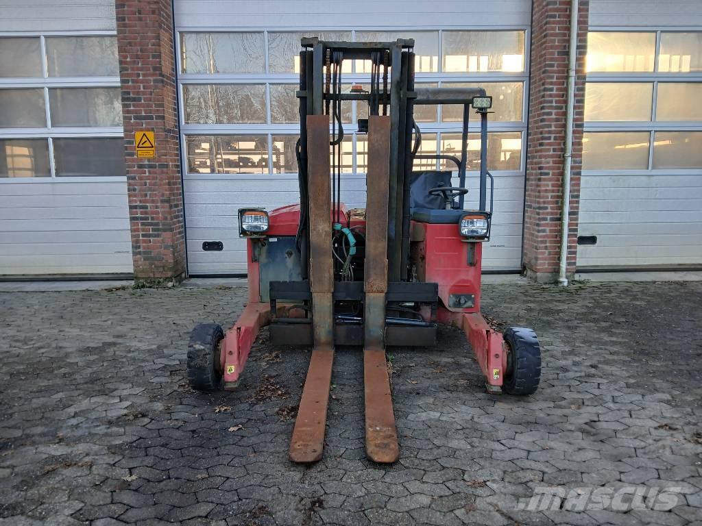 Moffett M4 25.3 NX Tehnika ar dīzeļa dzinēju
