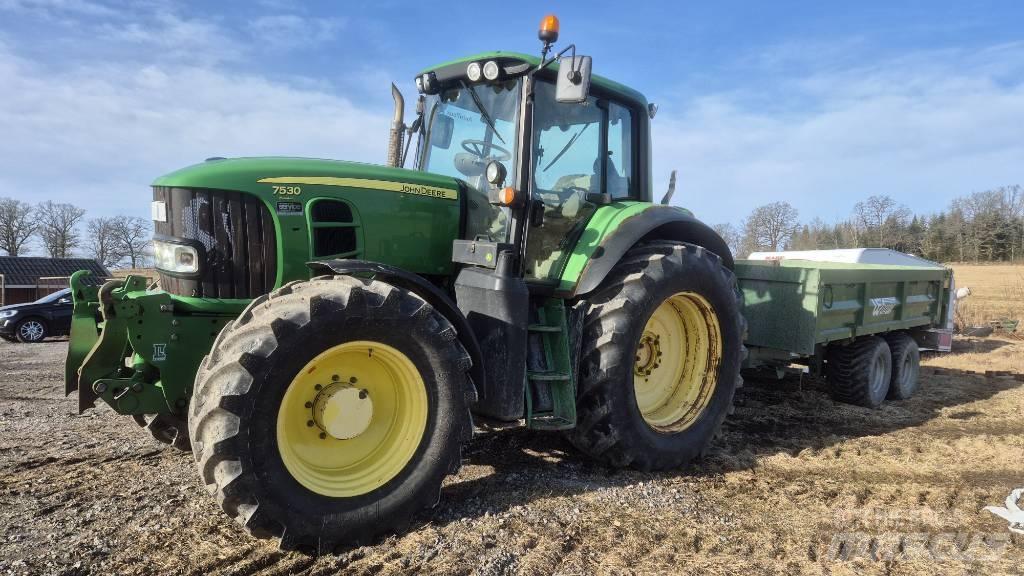 John Deere 7530 Traktori