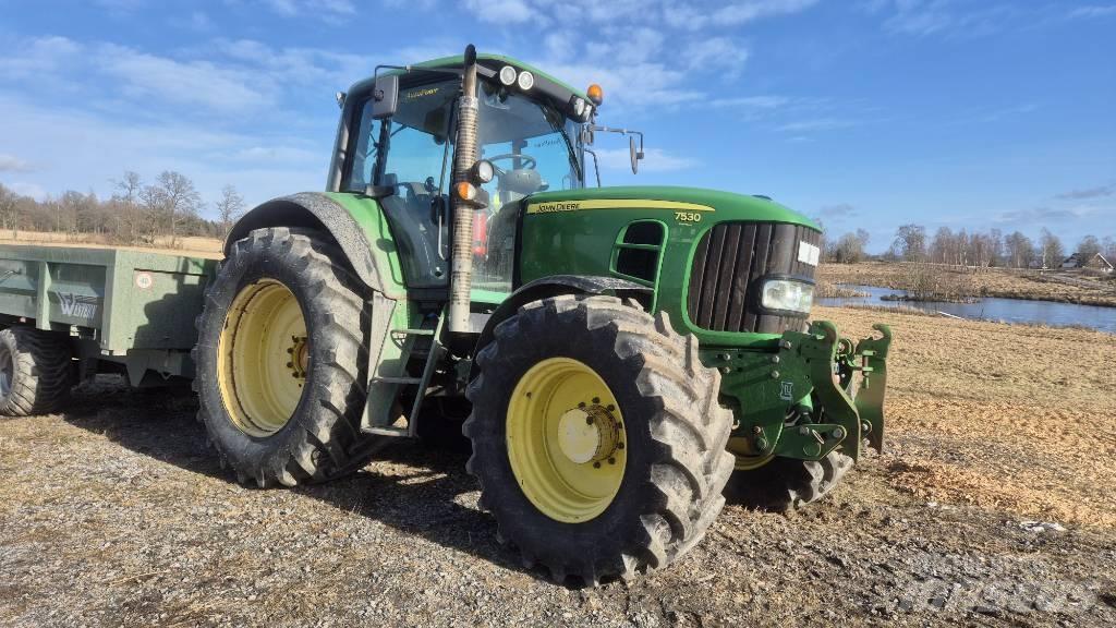 John Deere 7530 Traktori