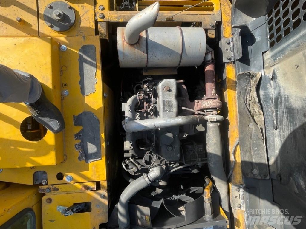 JCB JS 145 W Ekskavatori uz riteņiem