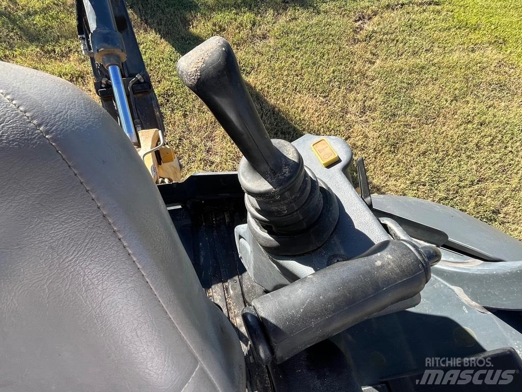 DEERE 310K EP Ekskavatori-iekrāvēji