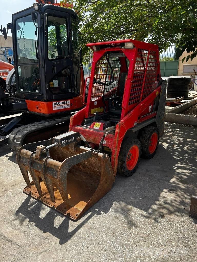 Bobcat S 70 Lietoti riteņu kompaktiekrāvēji