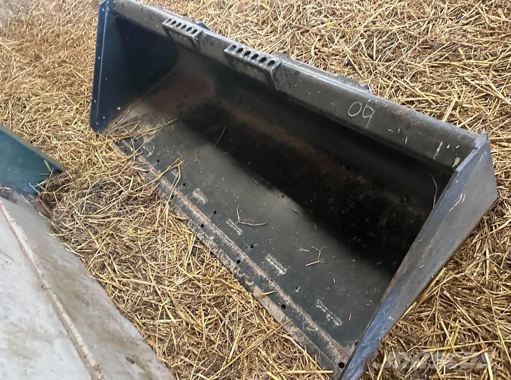 Bobcat T 450 Lietoti riteņu kompaktiekrāvēji