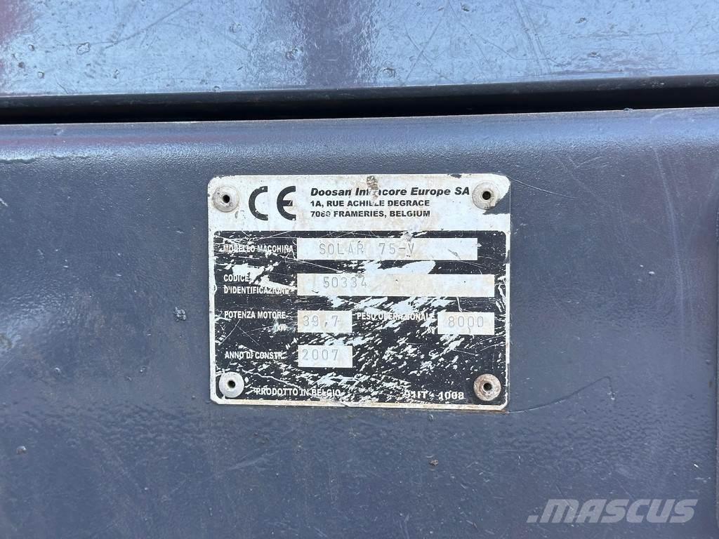 Doosan SOLAR 75V Vidēja lieluma ekskavatori 7 t - 12 t