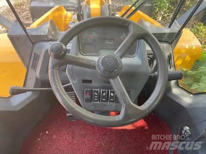 LiuGong 856 Iekrāvēji uz riteņiem