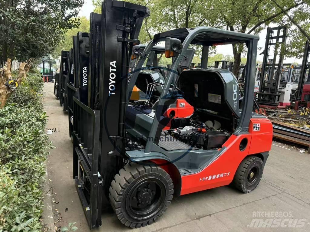 Toyota FDZN 30 Tehnika ar dīzeļa dzinēju