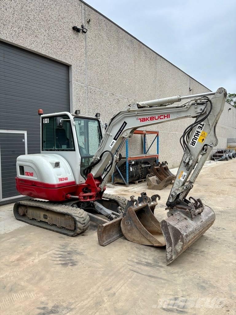 Takeuchi TB 240 Mini ekskavatori < 7 t