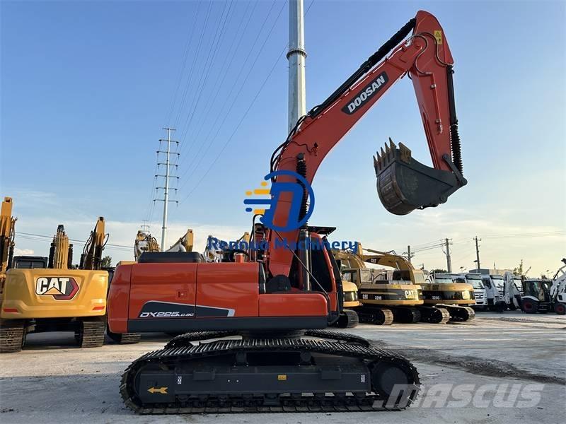 Doosan DX 225 LCA Kāpurķēžu ekskavatori
