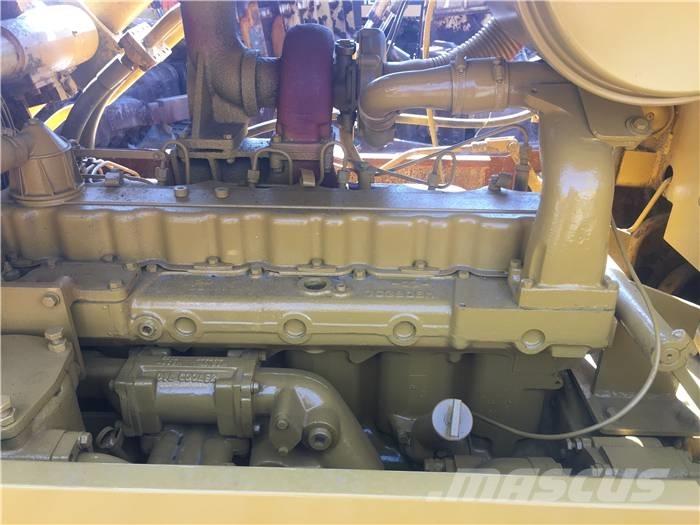 CAT D 6 D Kāpurķēžu buldozeri