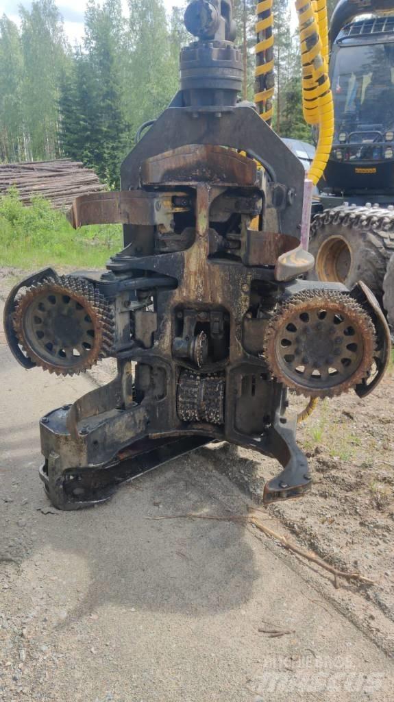 Ponsse SCORPION 8W Harvesteri