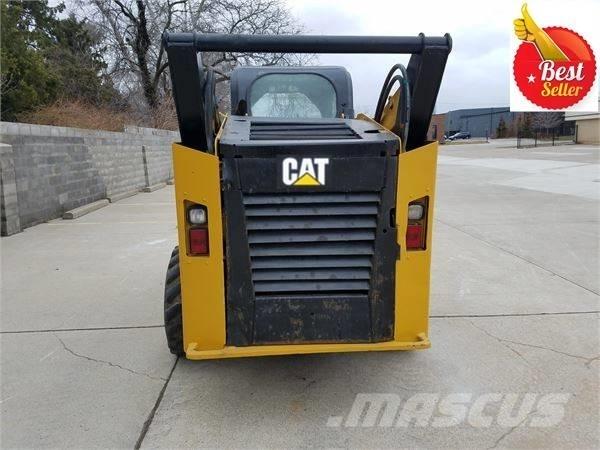 CAT 272 D Lietoti riteņu kompaktiekrāvēji