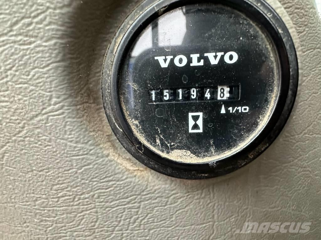 Volvo EC 160 EL Kāpurķēžu ekskavatori