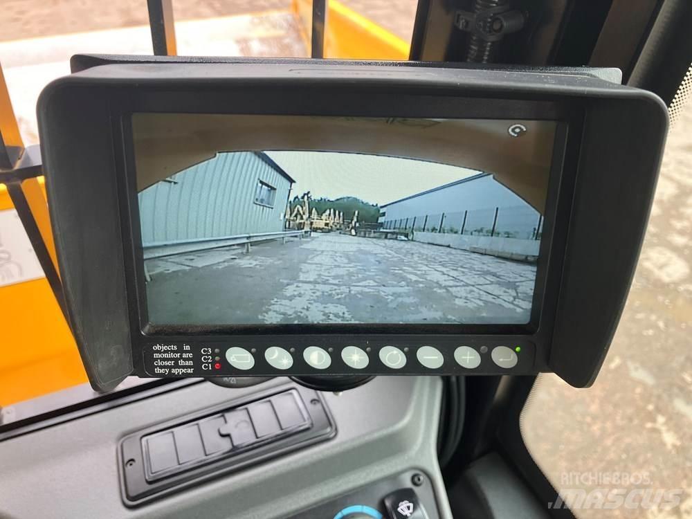 JCB 6TFT Mini pašizgāzēji