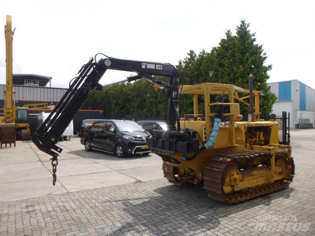 CAT D 4 D Kāpurķēžu buldozeri