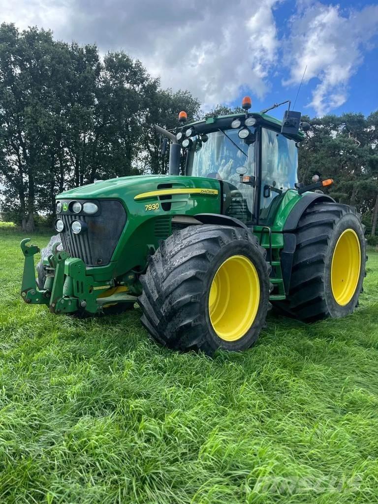 John Deere 7930 Traktori