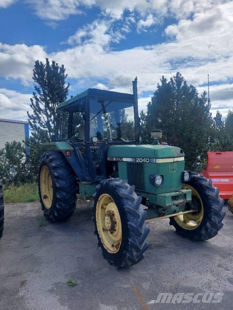John Deere 2040 Traktori