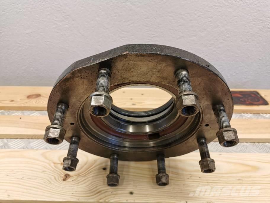 JLG 307 wheel hub Riepas, riteņi un diski