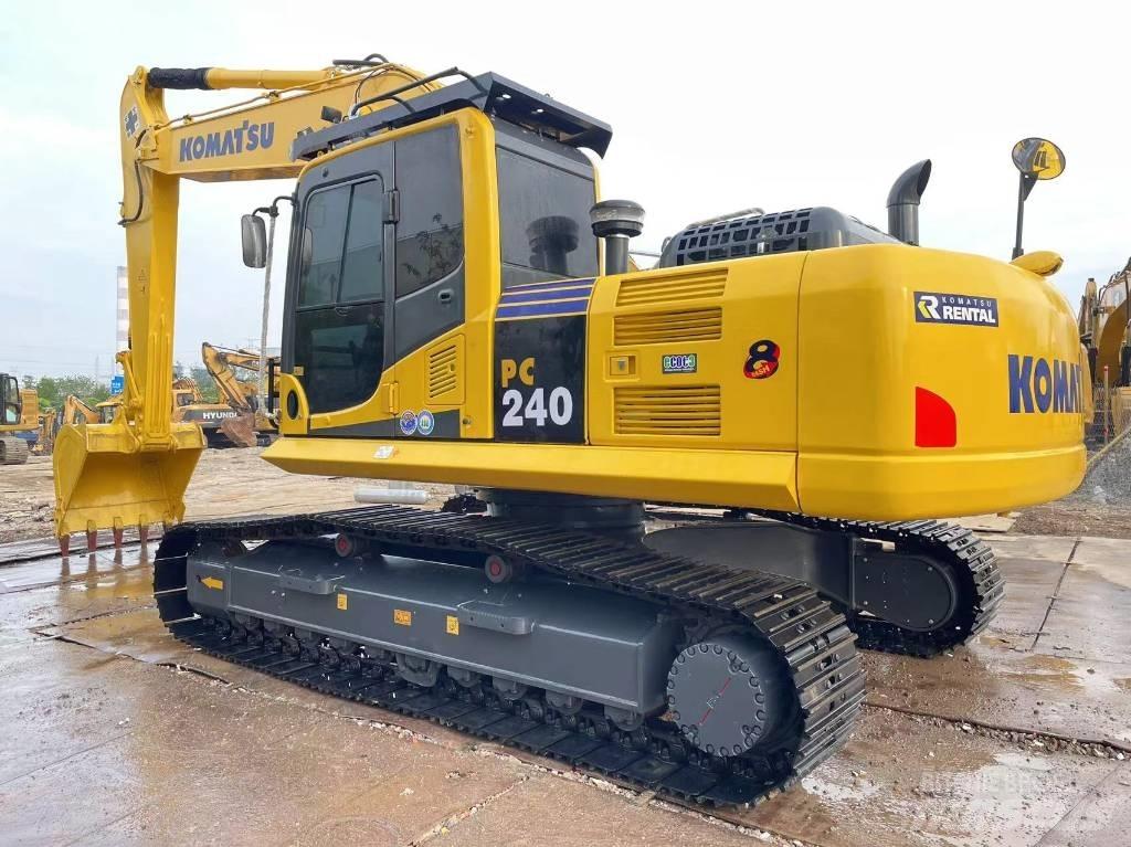 Komatsu PC 240LC-8 Kāpurķēžu ekskavatori