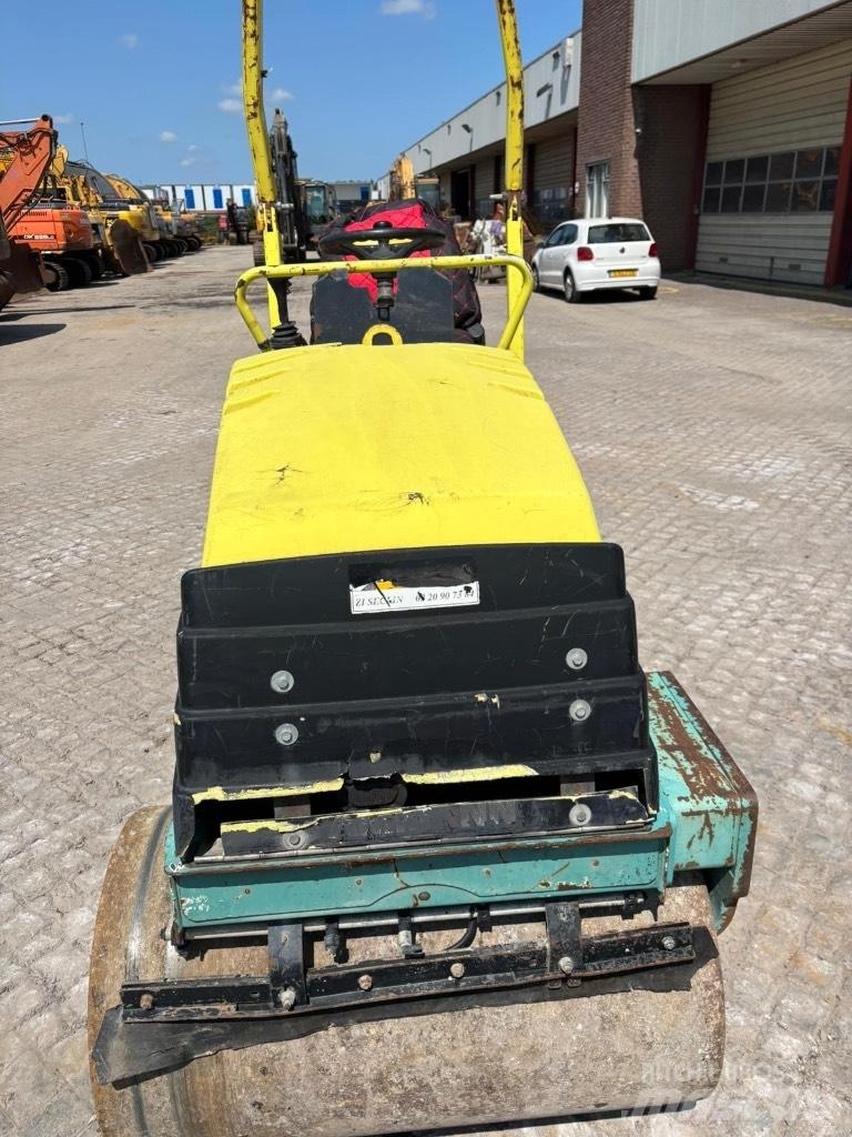 Ammann AV 20-2 Divvalču grunts veltņi