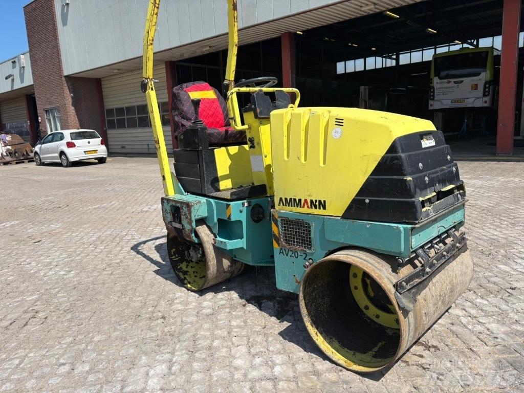 Ammann AV 20-2 Divvalču grunts veltņi